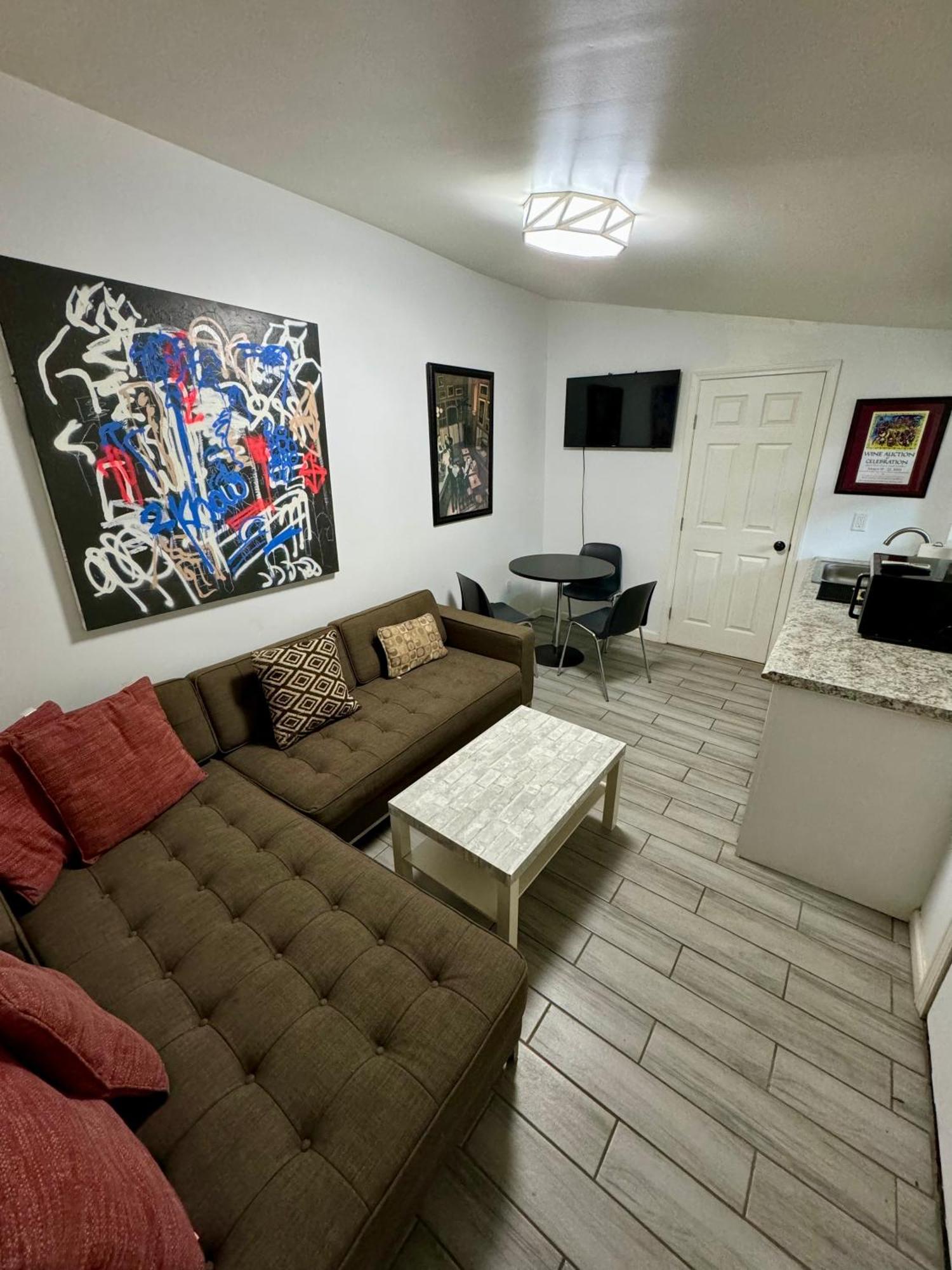 One Bedroom Apartment With Hot Tub 2 Blocks To Magazine Street Nowy Orlean Zewnętrze zdjęcie